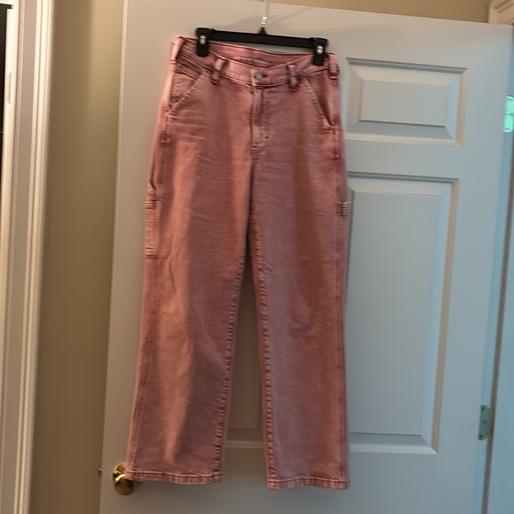 Gap midrise 90’s loose straight jeans. Great used condition- like new. - Picture 9 of 12